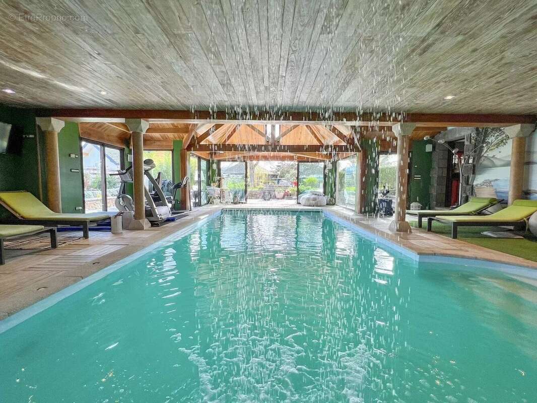 Maison à VIUZ-LA-CHIESAZ