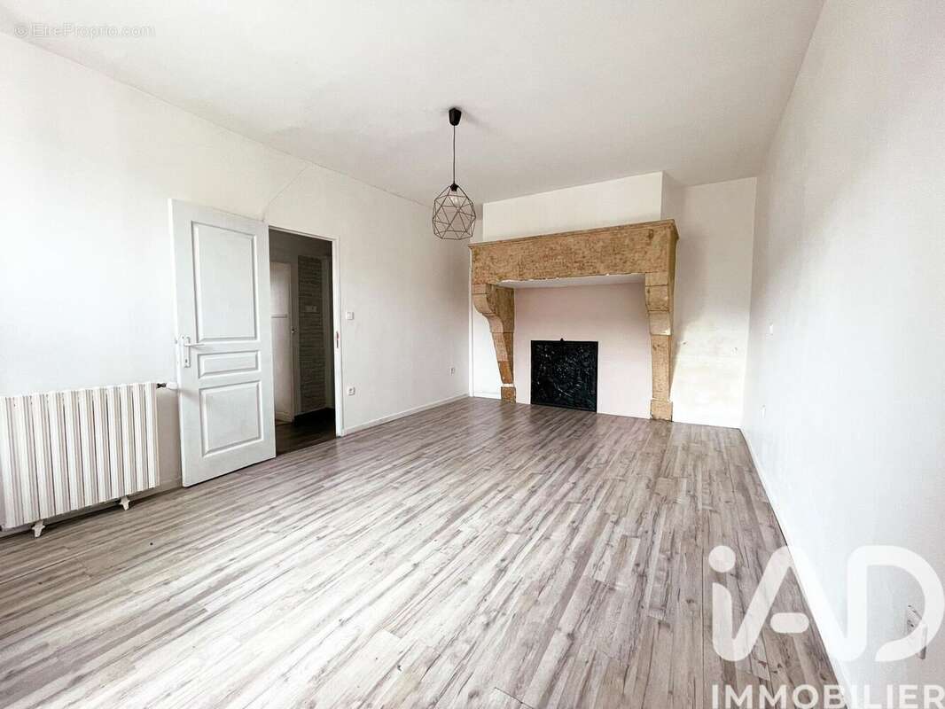 Maison 123 m² à Viviers-Sur-Chiers  - photo 8