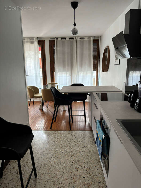 Appartement à SAINT-ETIENNE