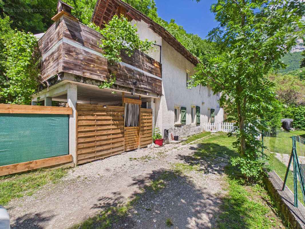 Maison à SAINT-ALBAN-LEYSSE