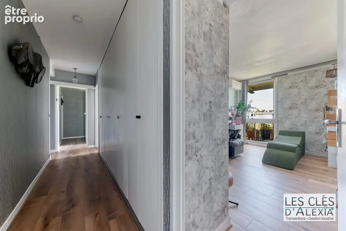 Superbe appartement familial rénové avec balcon filant – Résidence de standing avec parc & tennis - photo 15
