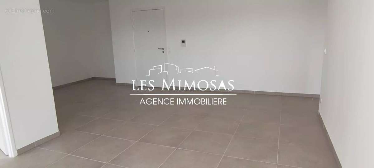 Appartement à FREJUS