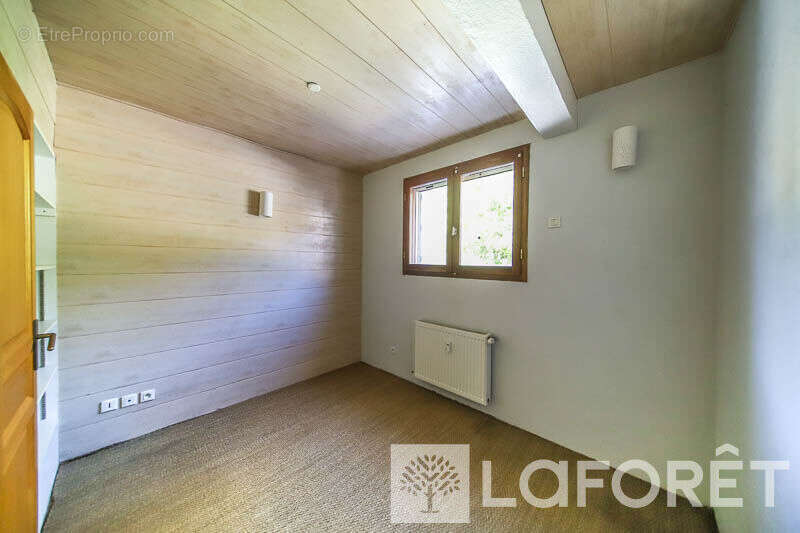 Appartement à PRUNIERES