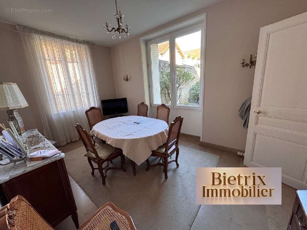 Maison à L'ISLE-ADAM
