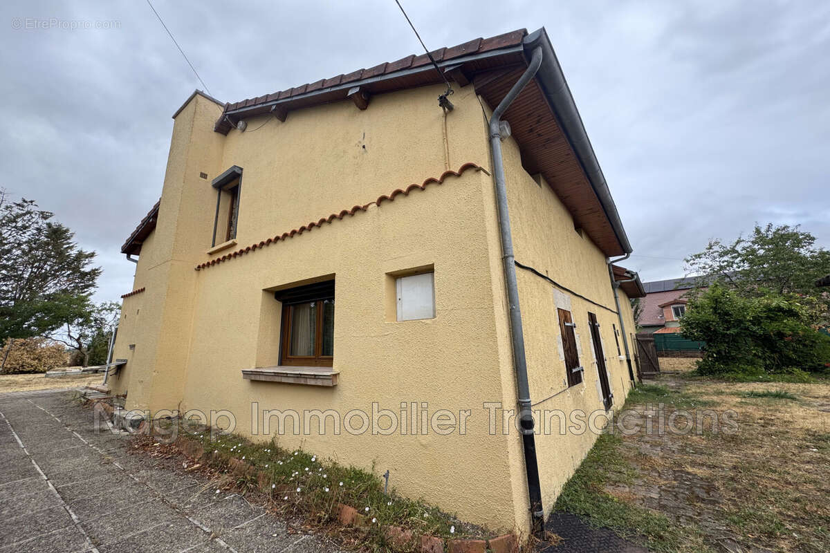 Maison 129 m² à Brout-Vernet  - photo 2