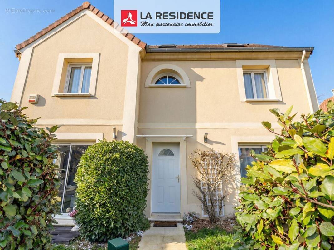 Maison à VERNEUIL-SUR-SEINE