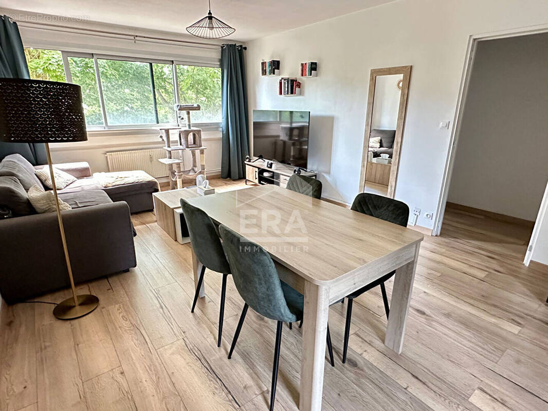 Appartement à HEROUVILLE-SAINT-CLAIR