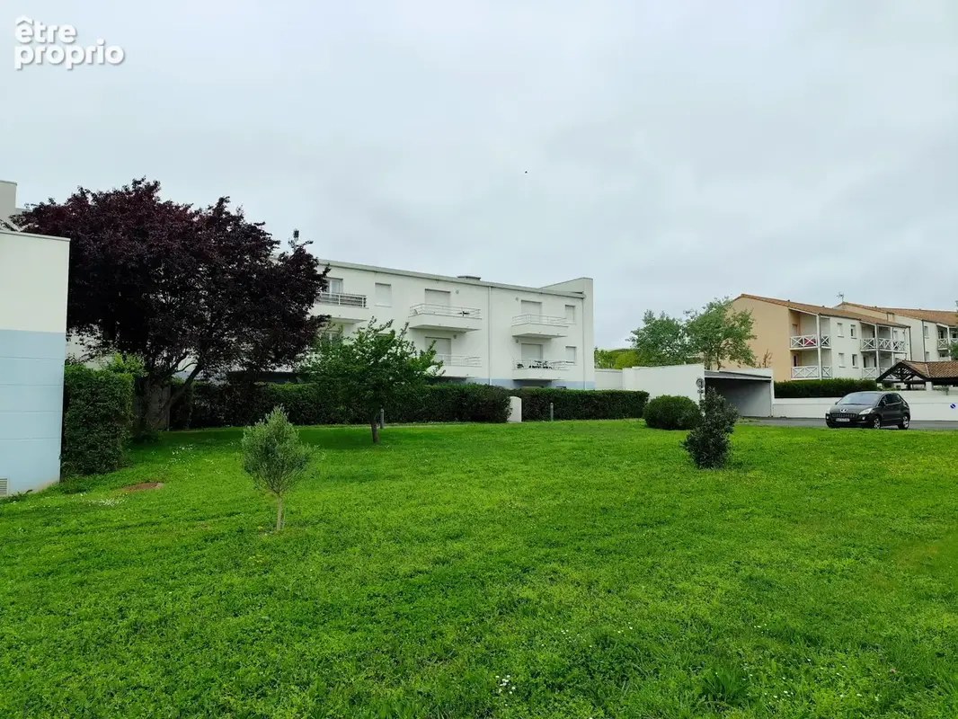 T2 cocon de 31 m2 avec Terrasse et Loggia + Place de parking souterrain sécurisée — À 10 min de la plage - photo 18