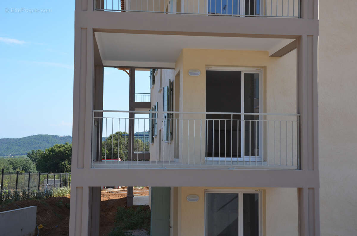 Appartement à LA CROIX-VALMER