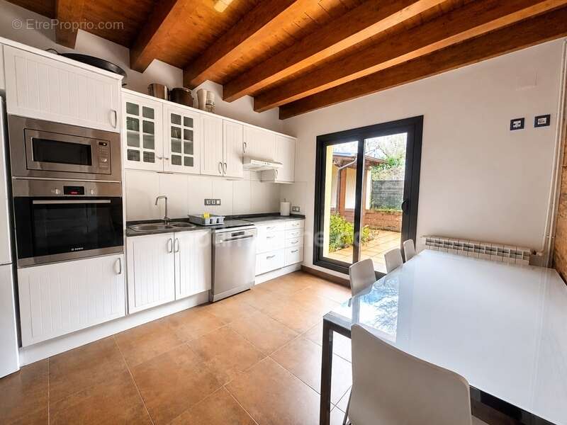 Maison à SAINT-BEAT