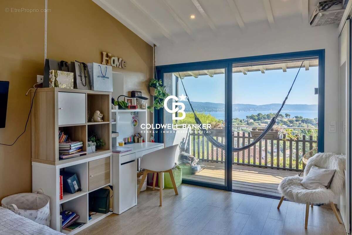 Maison à CAVALAIRE-SUR-MER