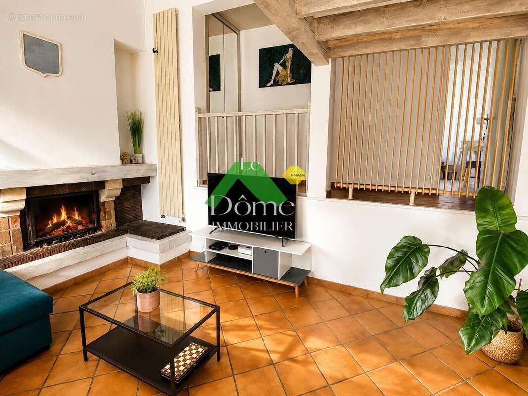 Maison à SAINTE-GENEVIEVE