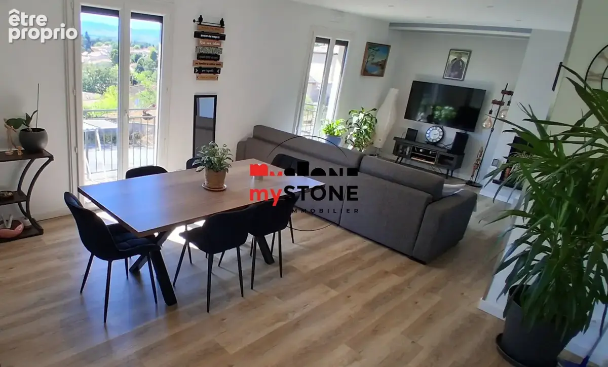 GUEREINS - Maison 130 m² au calme avec piscine - photo 3