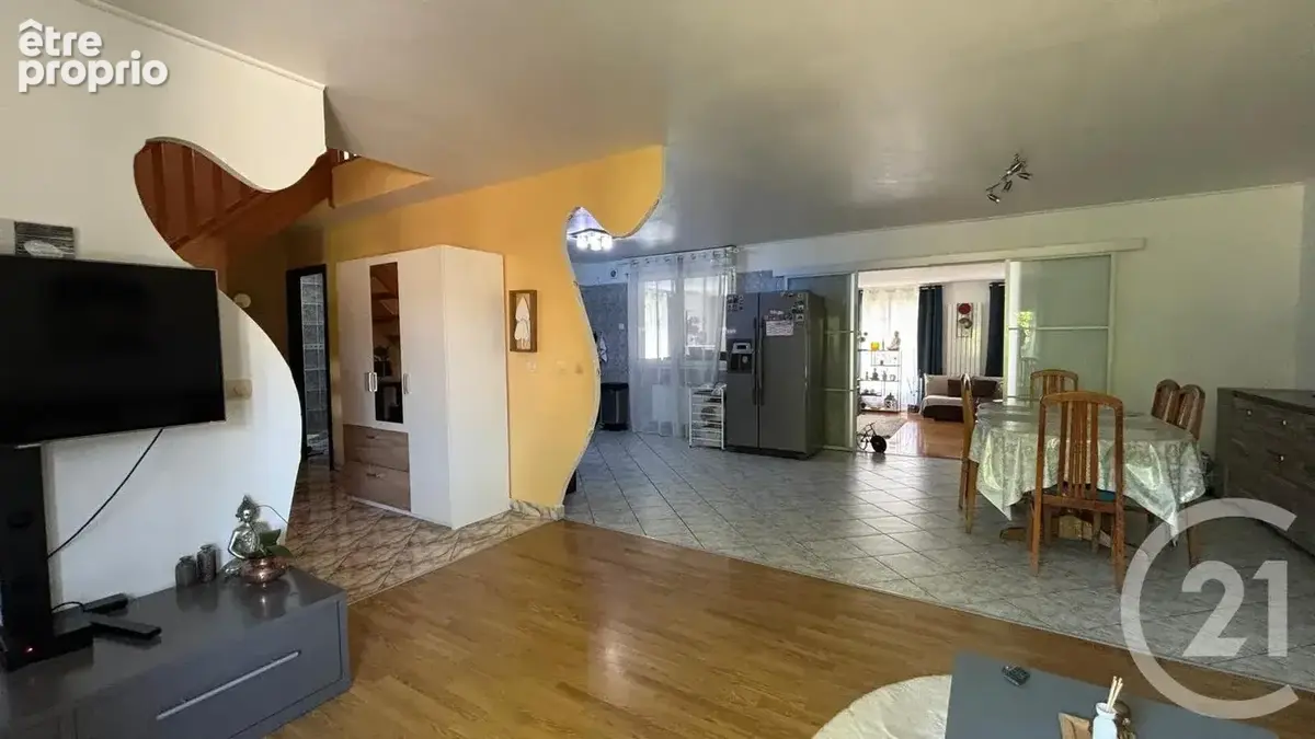 Maison 5 pièces 151 m² à vendre à Oulins (28260) - photo 2