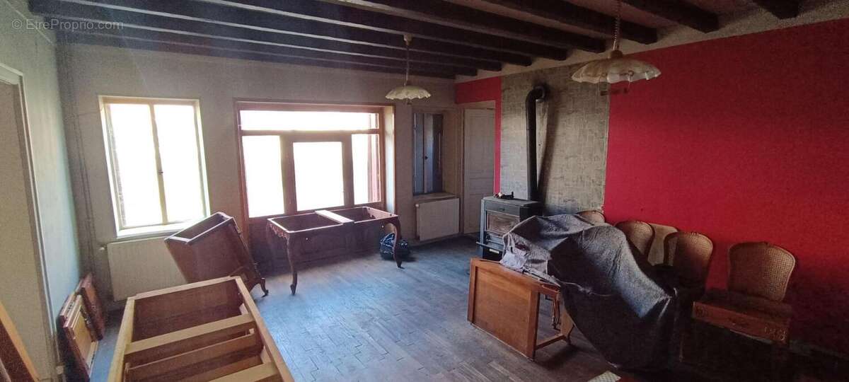 Maison 172.81 m2 et dépendances - photo 6