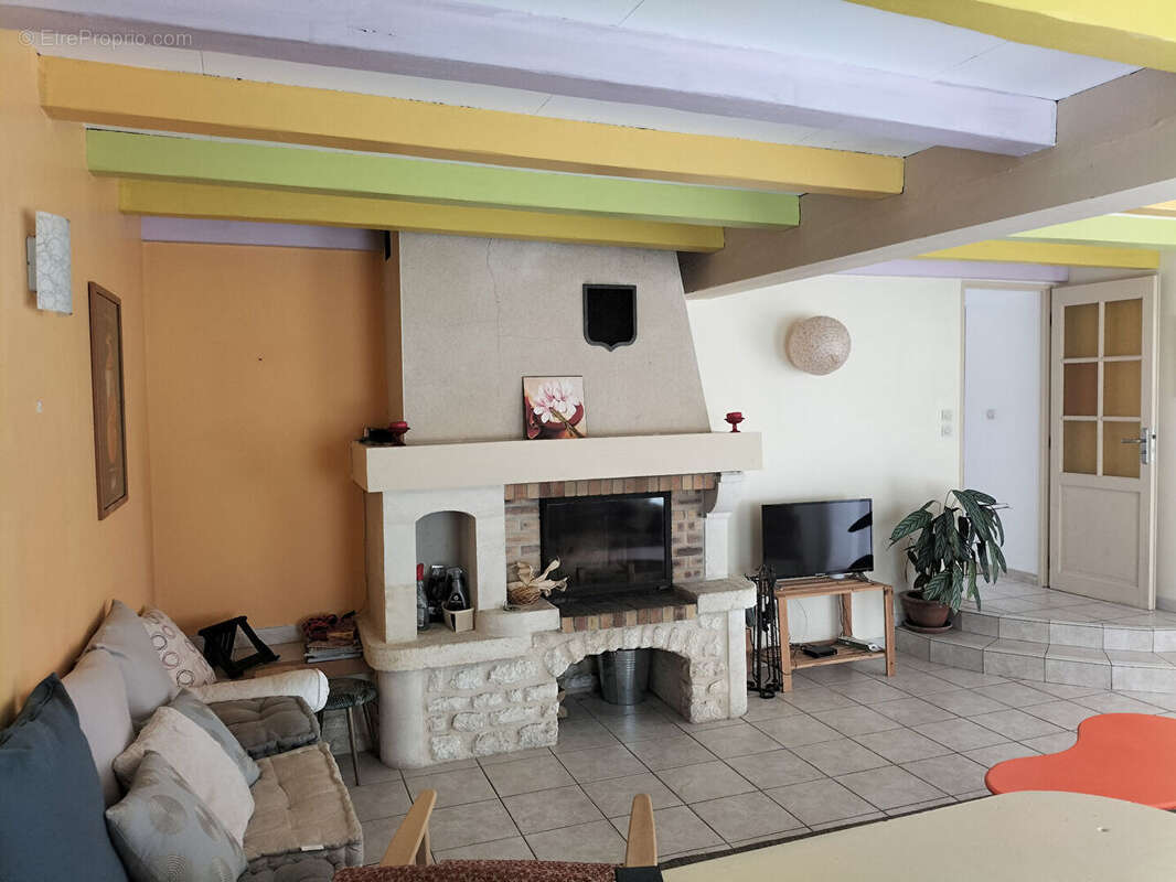 Maison à BORDS