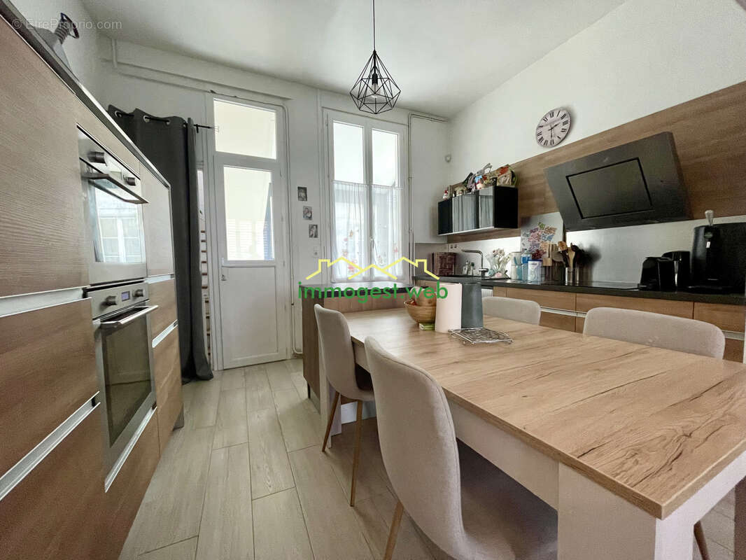 Maison à NEUILLY-EN-THELLE
