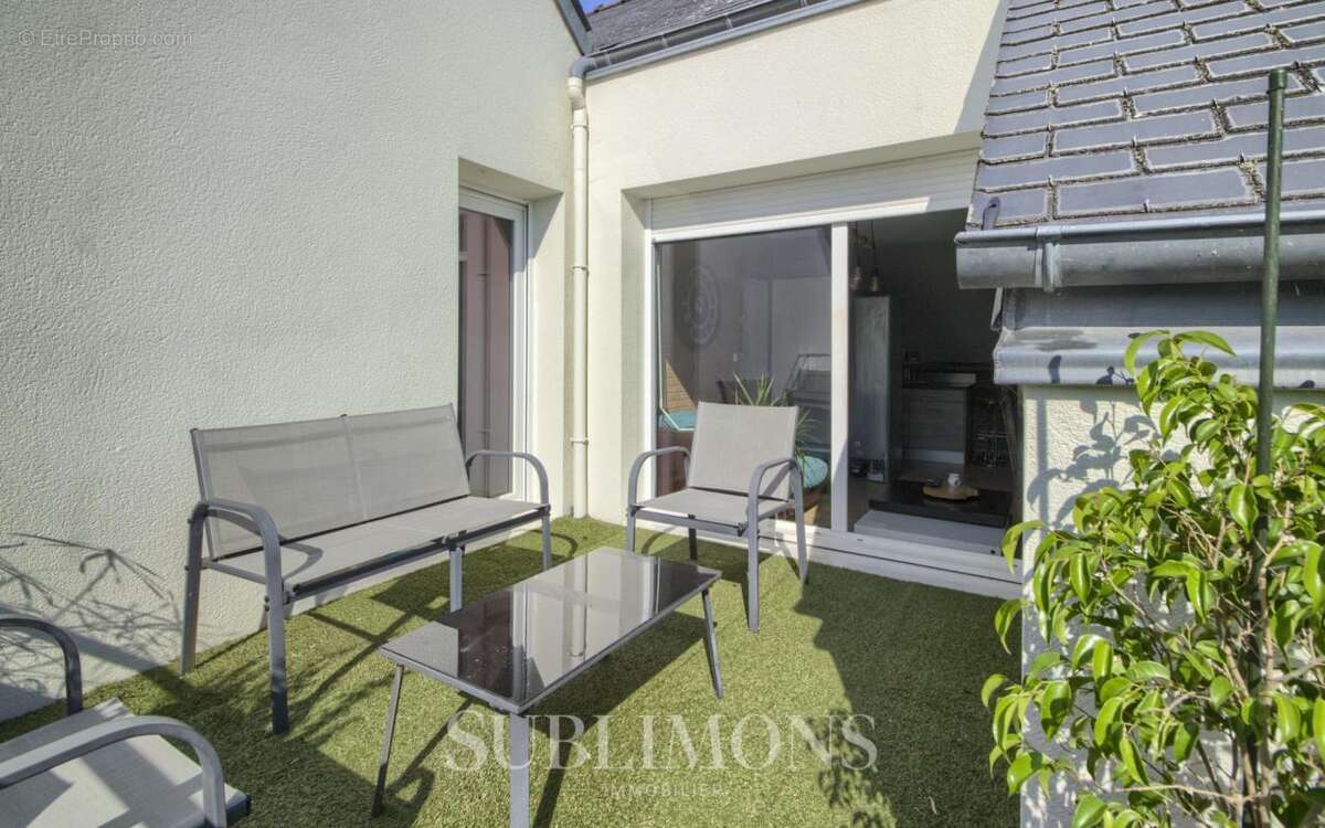 Appartement T2 - Coup de Coeur en Dernier Étage avec Terrasse ? - photo 2