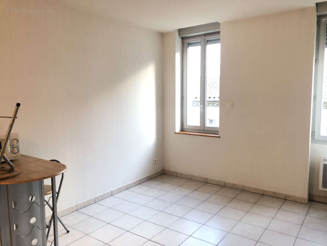 Appartement à SAINT-SULPICE-SUR-LEZE