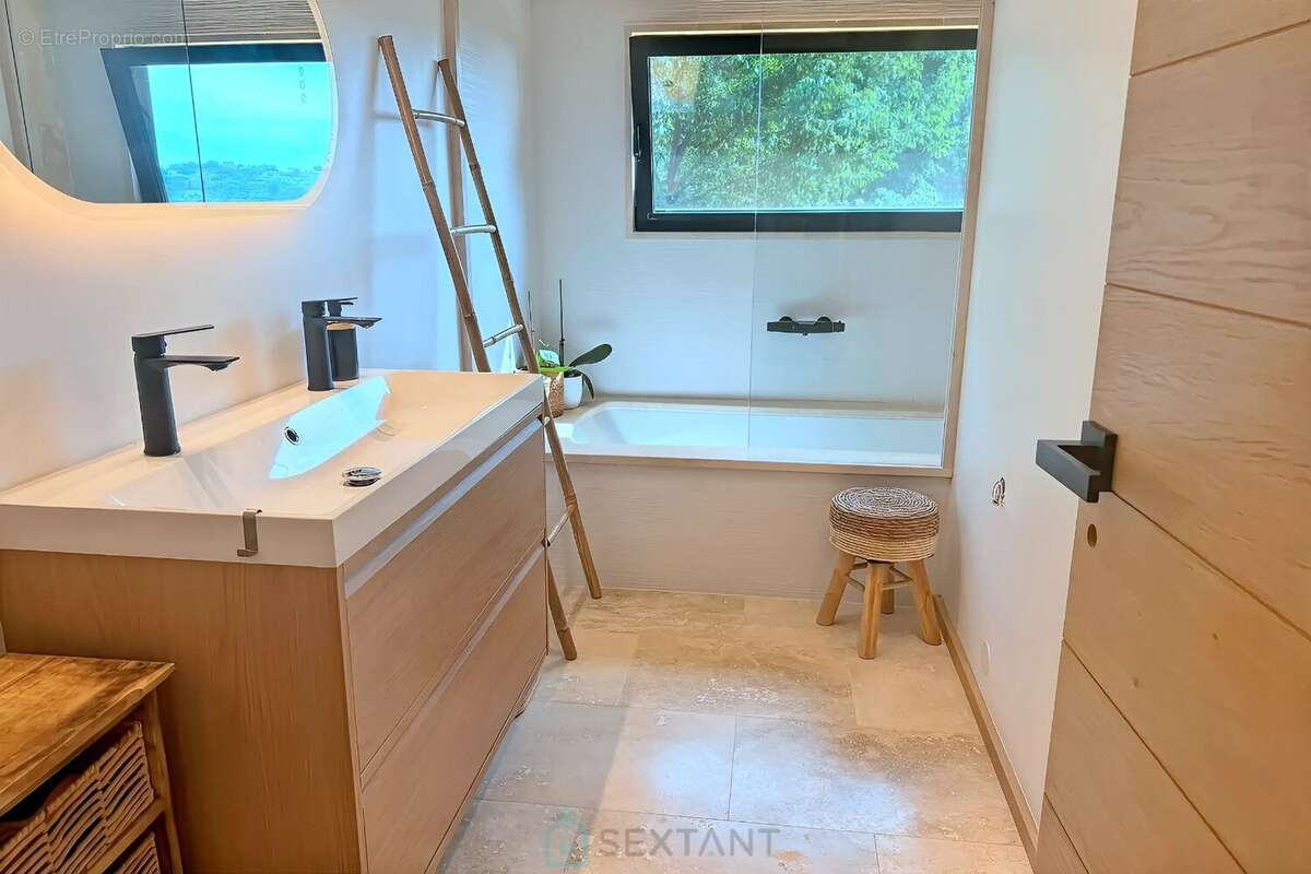 Villa contemporaine de 205m2 - photo 8