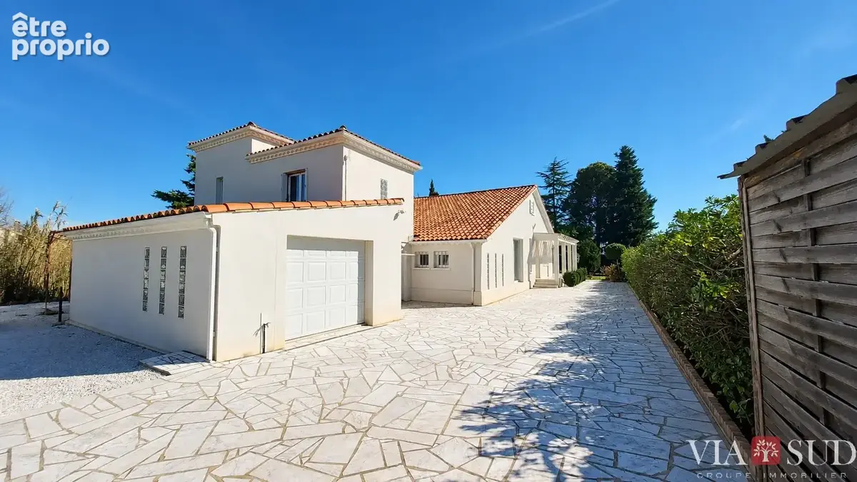 CAUX - Superbe maison avec piscine et joli jardin sans vis-à-vis - photo 8