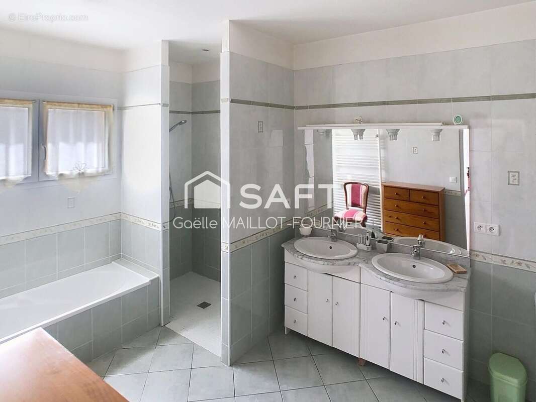 Photo 5 - Maison à SAINT-LAURENT-DE-CERDANS