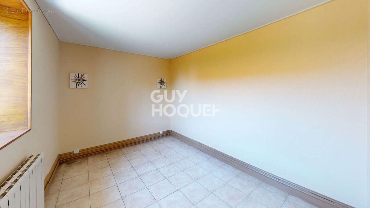 Maison à COURSON-LES-CARRIERES