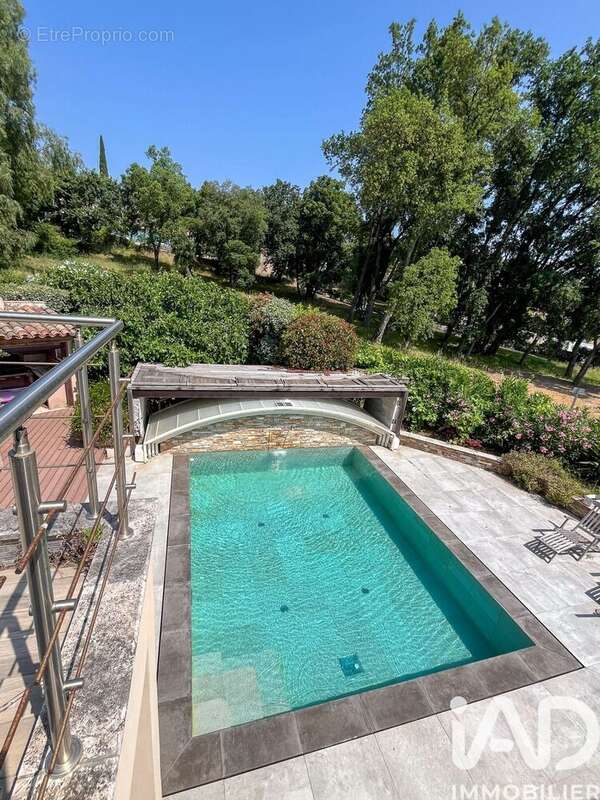 Photo 2 - Maison à COGOLIN