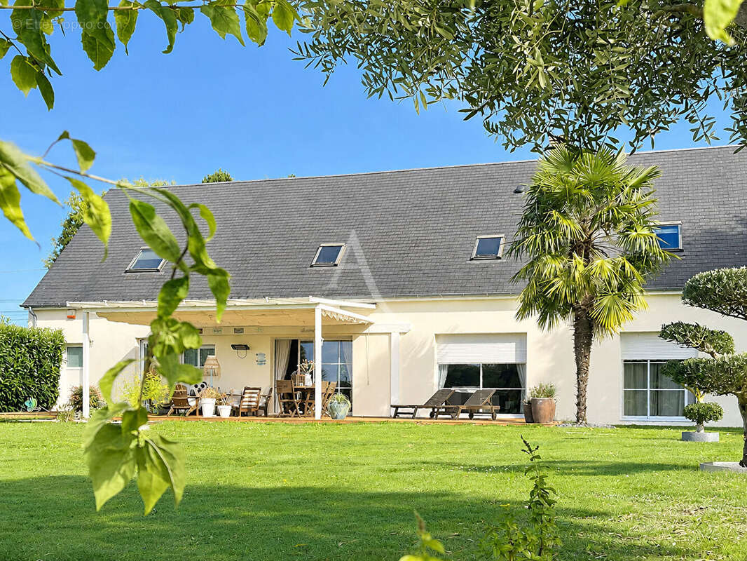 Maison familiale Vennecy 7 pièce(s) 235 m2 - photo 4