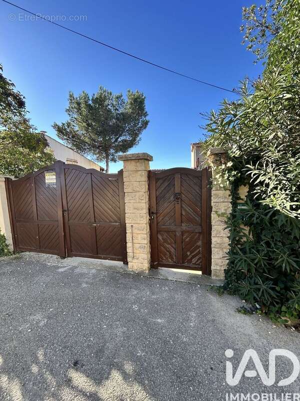 Photo 2 - Maison à VELAUX