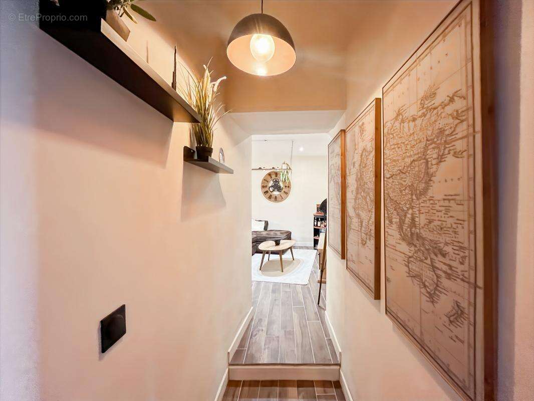 Appartement à CUERS