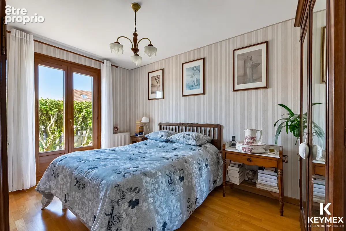 Maison  de plain pied  sur sous-sol total - photo 9