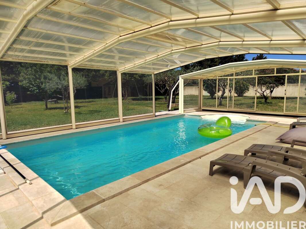 Photo 2 - Maison à CAMARET-SUR-AIGUES