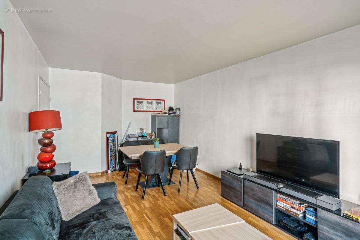 Appartement à SURESNES