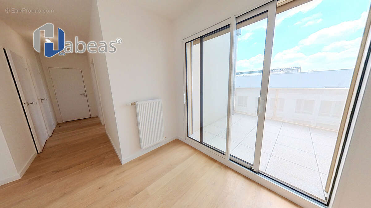 Appartement à LYON-8E