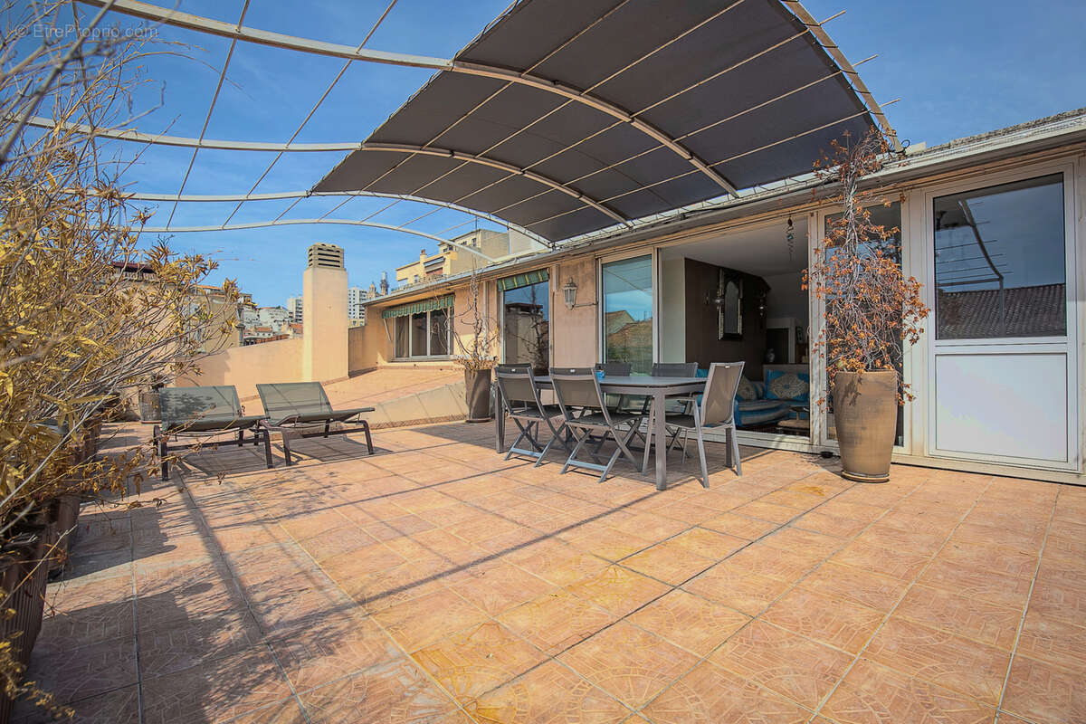 Appartement à MARSEILLE-6E