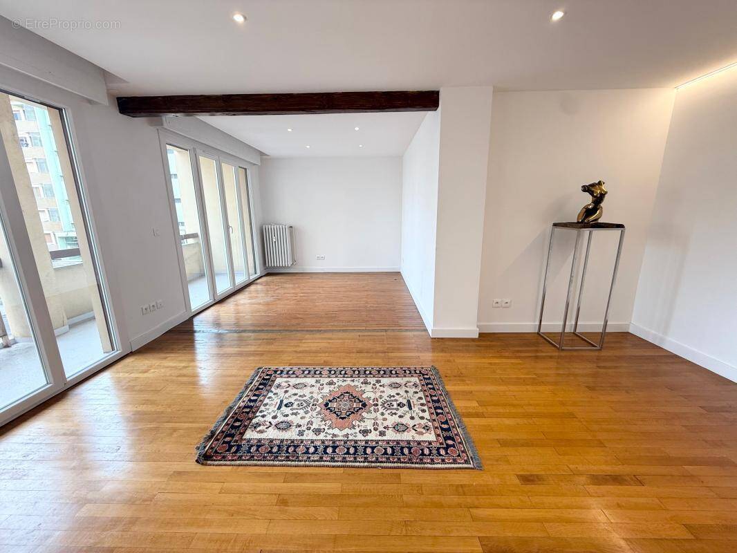Appartement à AIX-LES-BAINS