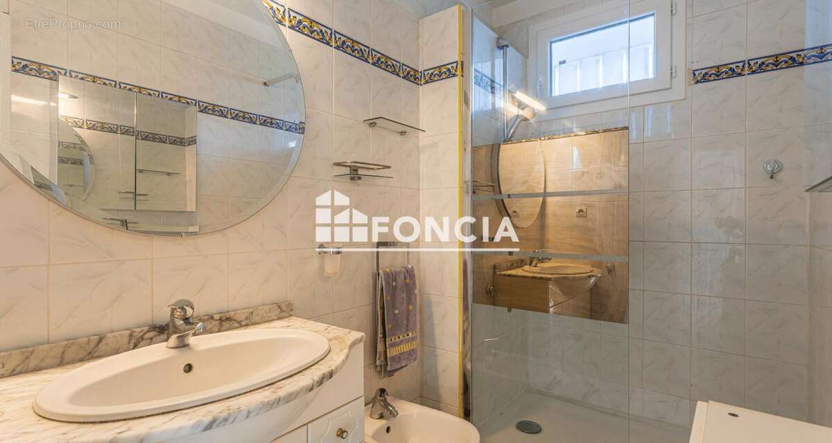 Appartement à LA VALETTE-DU-VAR
