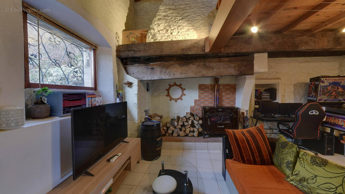 Maison à GILHAC-ET-BRUZAC