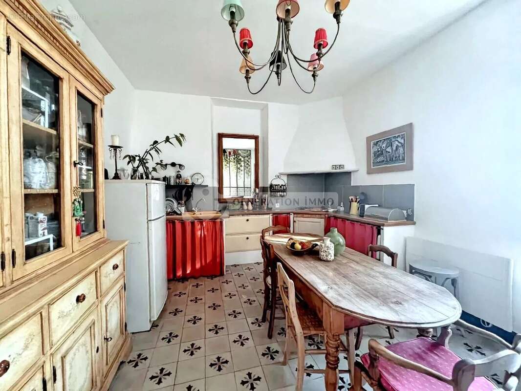 Maison à CHATEAURENARD