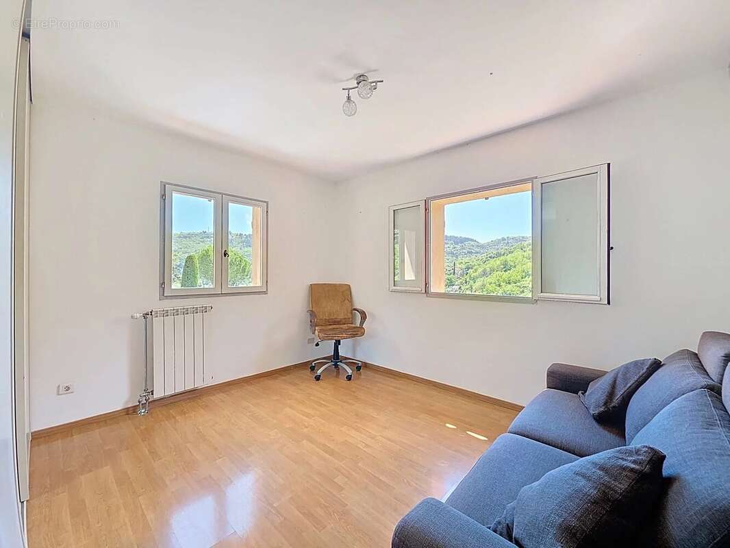 Maison à LE BAR-SUR-LOUP