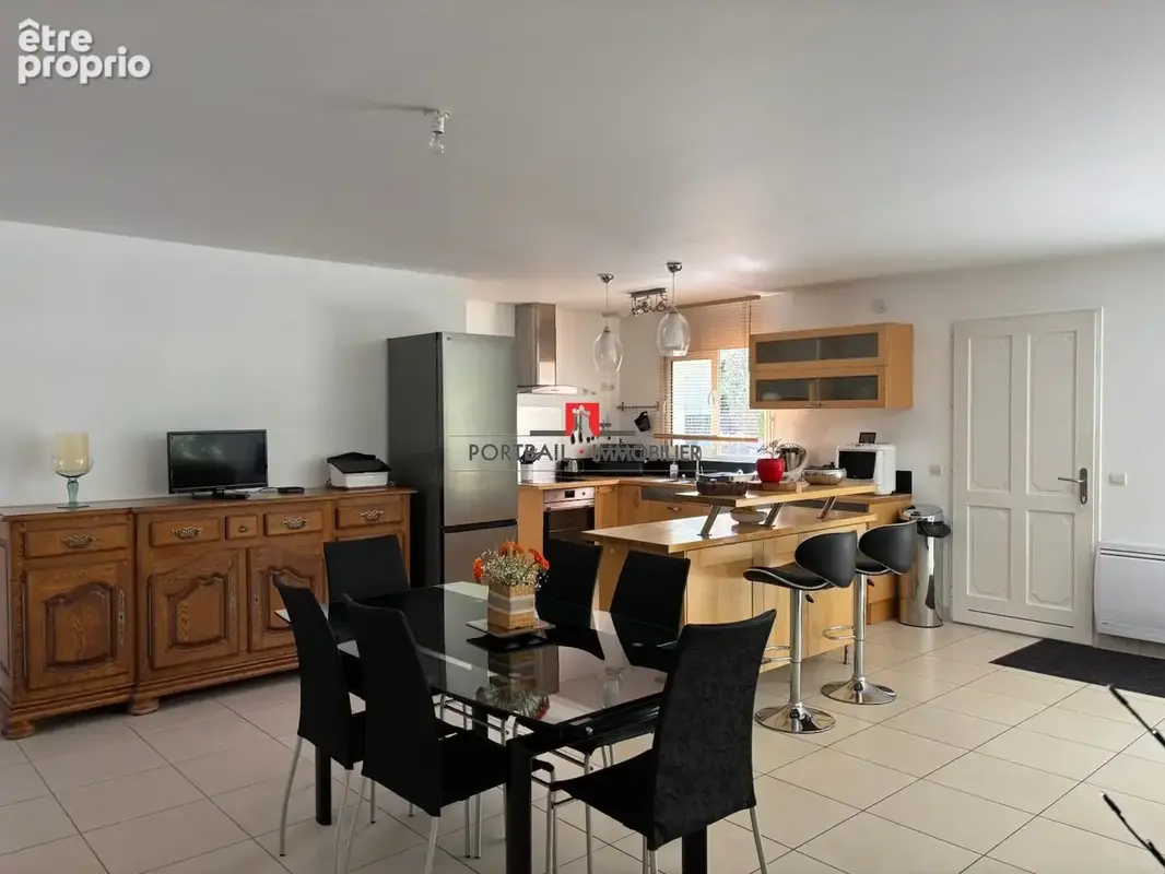 Maison 7 pièces 140 m² à vendre à Saint-Andre-De-Cubzac (33240) - photo 2