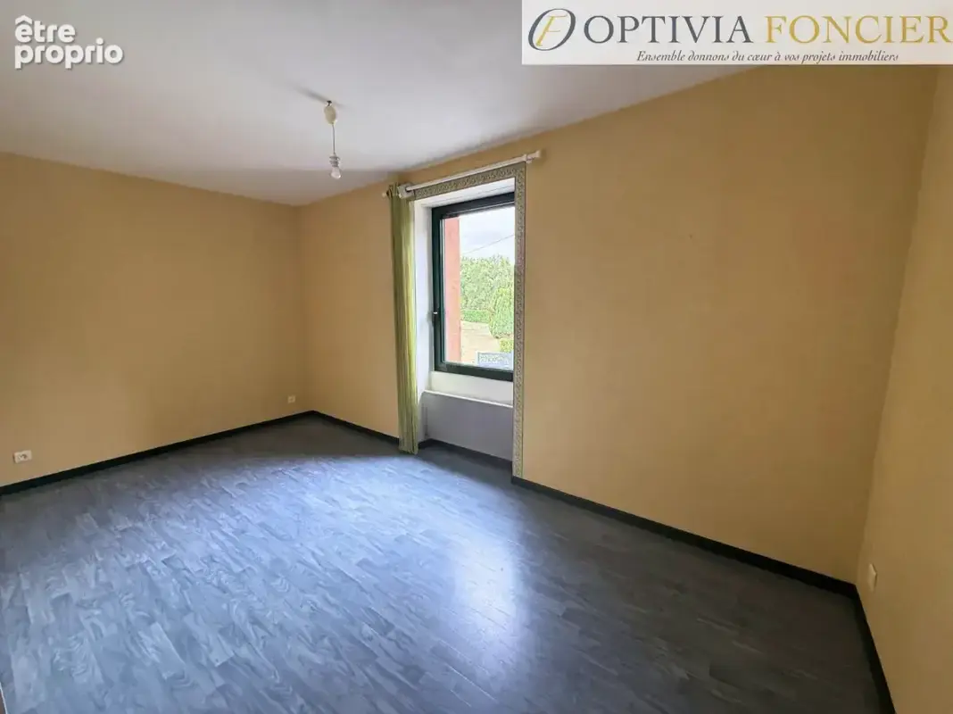 Maison de caractère T5 de 165 m2 en hameau - Garage + dépendances - photo 8