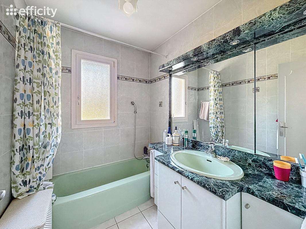 Maison à SAINT-QUENTIN-SUR-ISERE