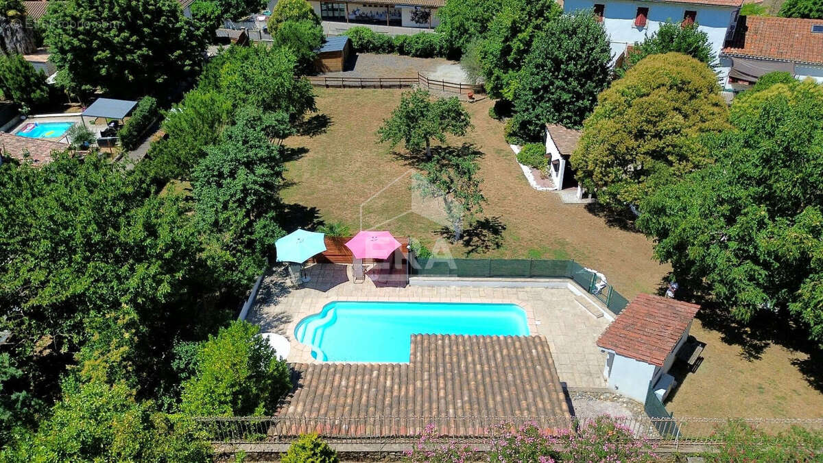 Maison à POMAS