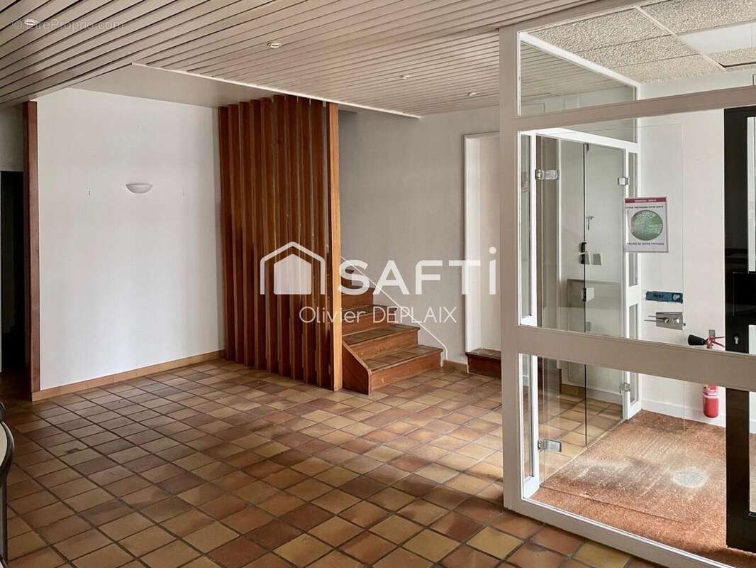 Photo 2 - Commerce à NERAC