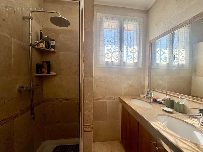 Maison à VILLEMOMBLE