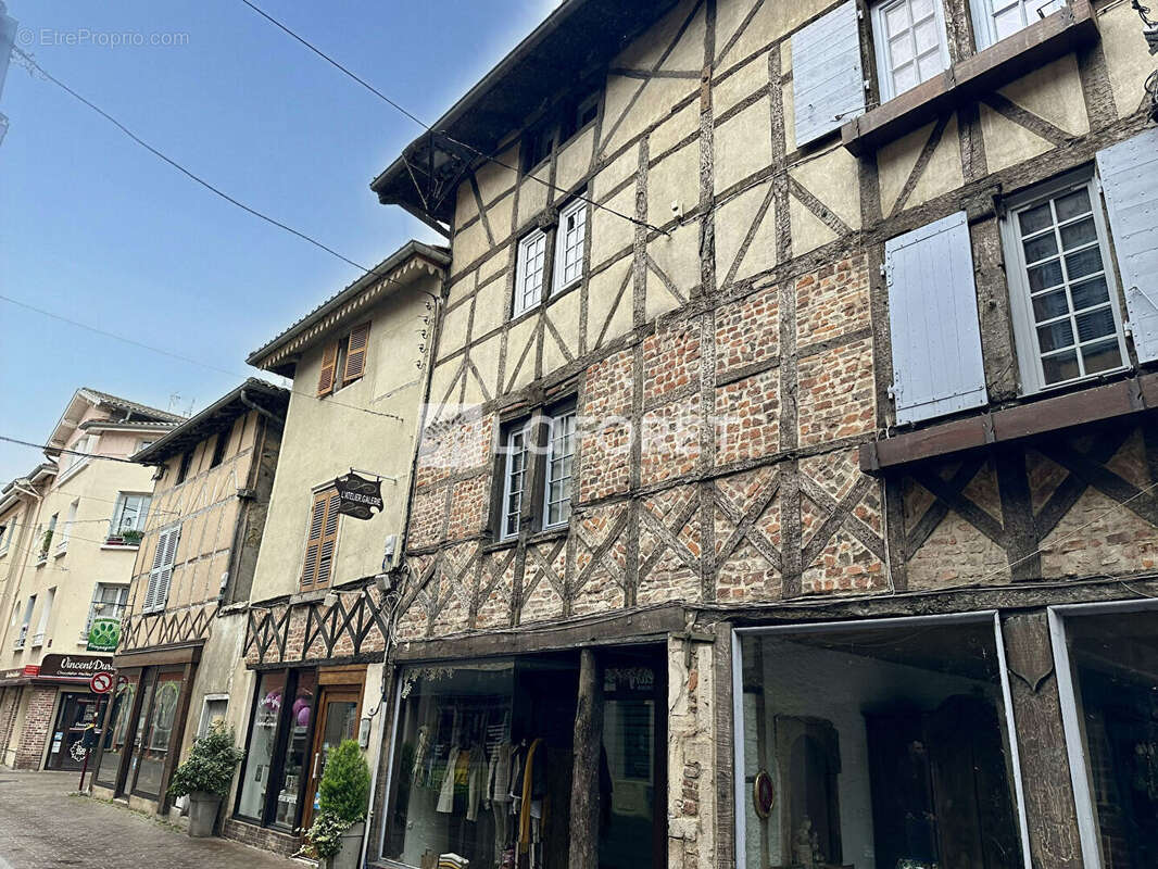 Appartement à CHATILLON-SUR-CHALARONNE