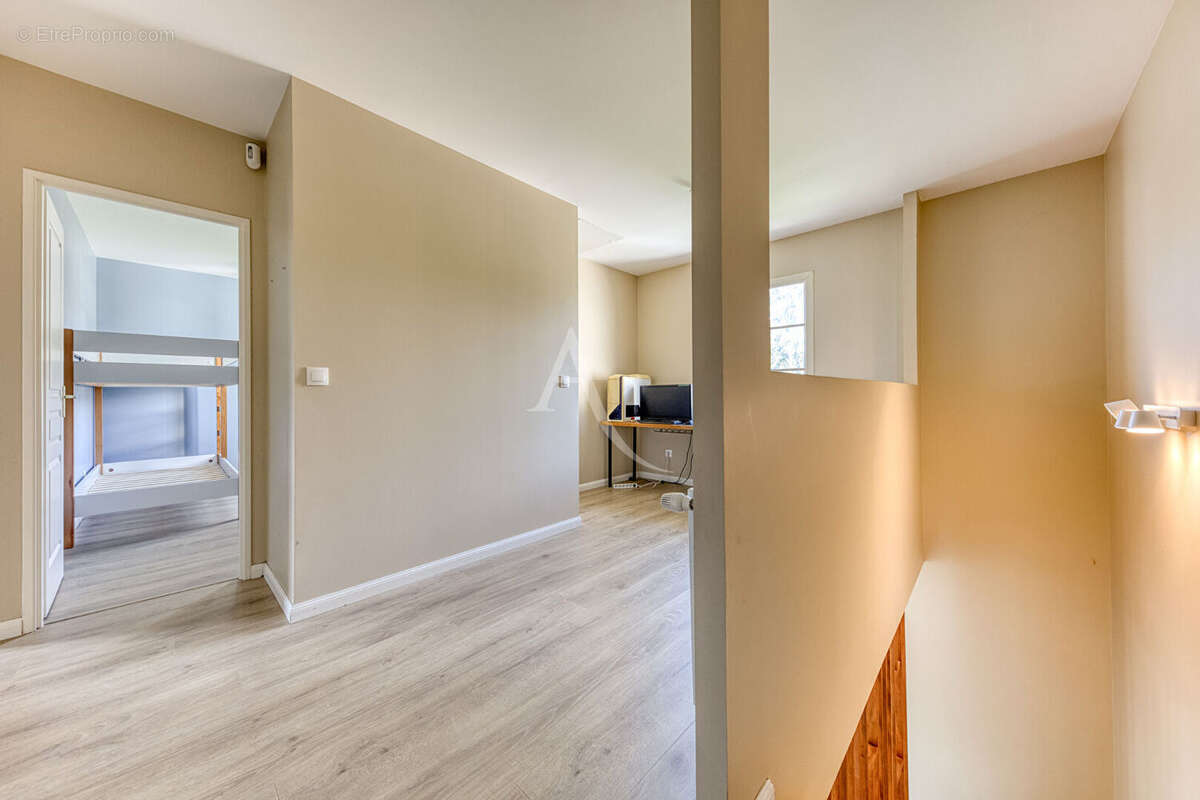 Maison individuelle 6 pièces, 138,45m², Terrain 609m² - photo 6