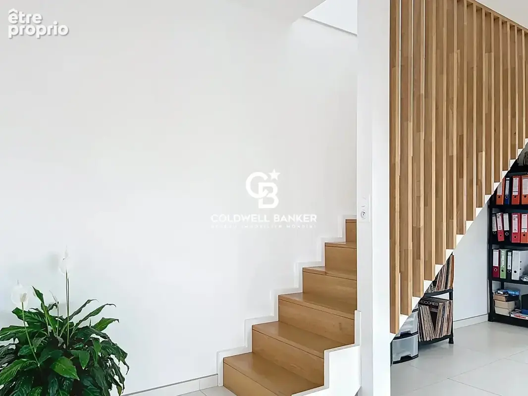 Maison contemporaine avec garage - La vie au coeur du bourg à proximité de la plage. - photo 23
